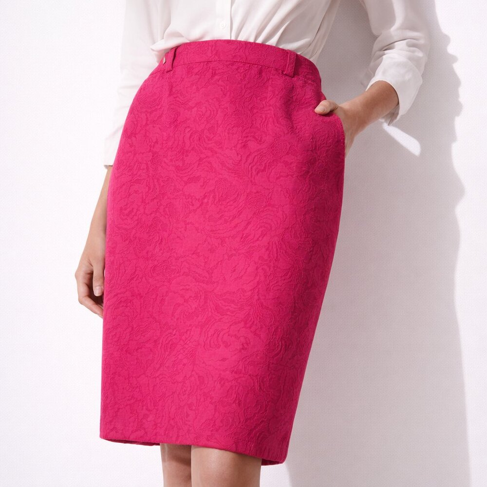 VINTAGE | Fuchsia Pink Rose Jacquard Mini Skirt – Women’s Size 11